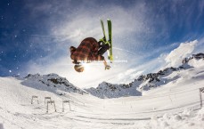 爱游戏体育|夏窗俱乐部净收入排行榜揭晓，摩纳哥1.04亿欧元夺冠，伯恩茅斯1亿欧元跻身次席